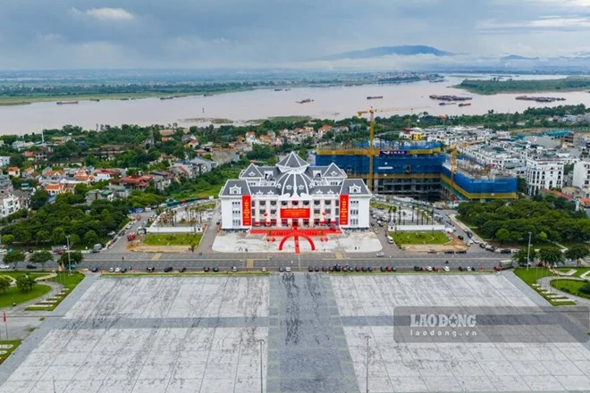 Phường Việt Trì triển khai dự án 85 tỉ đồng thay áo quảng trường Hùng Vương