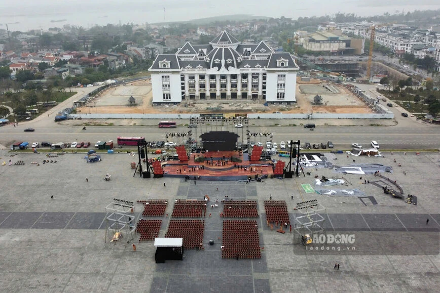 Phường Việt Trì triển khai dự án 85 tỉ đồng thay áo quảng trường Hùng Vương