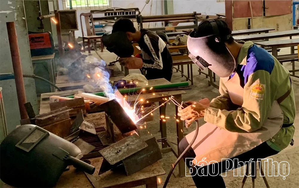 Giải “bài toán” nhân sự tại Trường Cao đẳng Nghề Phú Thọ