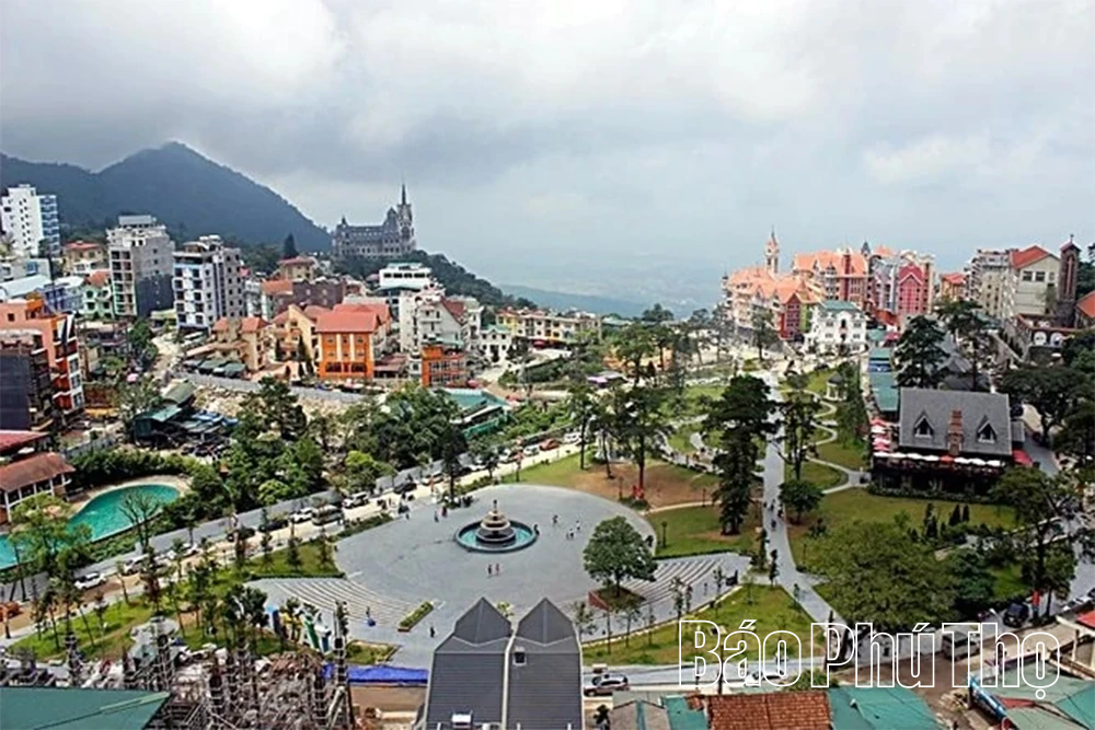 Phát triển du lịch trở thành ngành kinh tế mũi nhọn