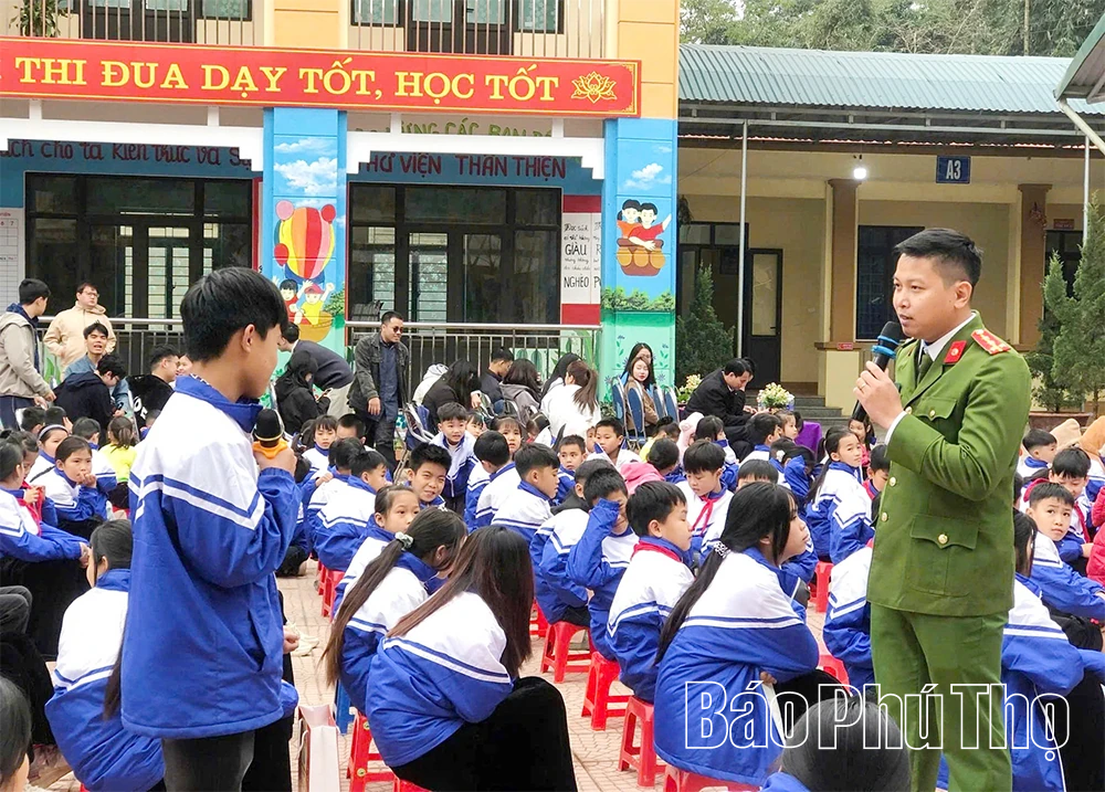 Chủ động phòng ngừa tội phạm từ cơ sở, giữ bình yên cho những bản làng