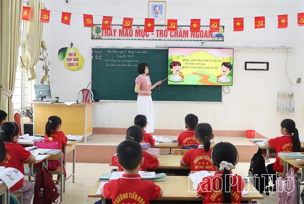 Kỳ 3: Xây dựng thế trận lòng dân trên không gian mạng