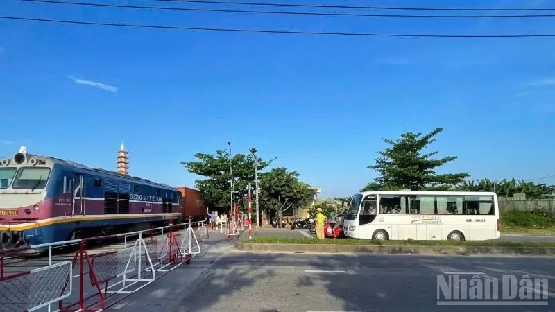 Cắt giảm mạnh rào cản kinh doanh trong lĩnh vực giao thông vận tải và xây dựng