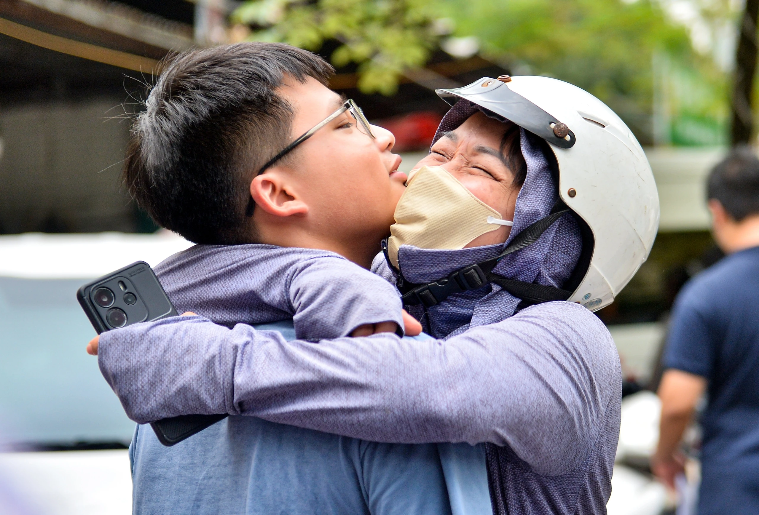 Đề văn thi vào lớp 10 ở Hà Nội được khen thực tế, nhiều thí sinh tự tin trên 8 điểm