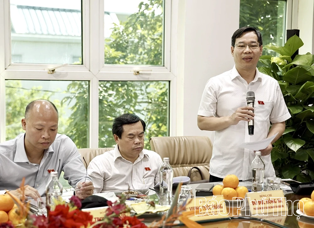 Đoàn công tác Ủy ban Khoa học, Công nghệ và Môi trường của Quốc hội khảo sát tại Khu công nghiệp Bình Xuyên