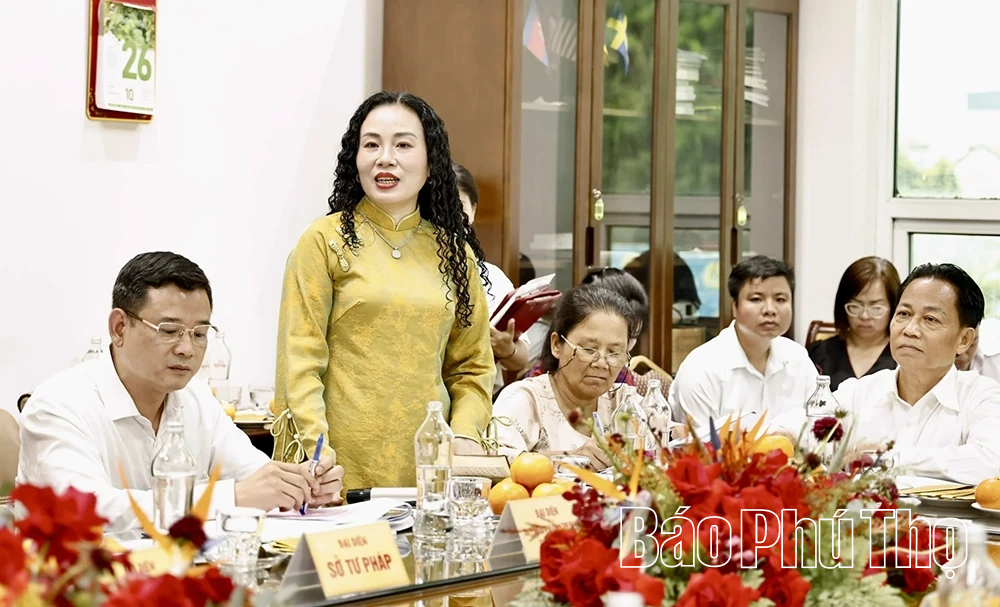 Đoàn công tác Ủy ban Khoa học, Công nghệ và Môi trường của Quốc hội khảo sát tại Khu công nghiệp Bình Xuyên