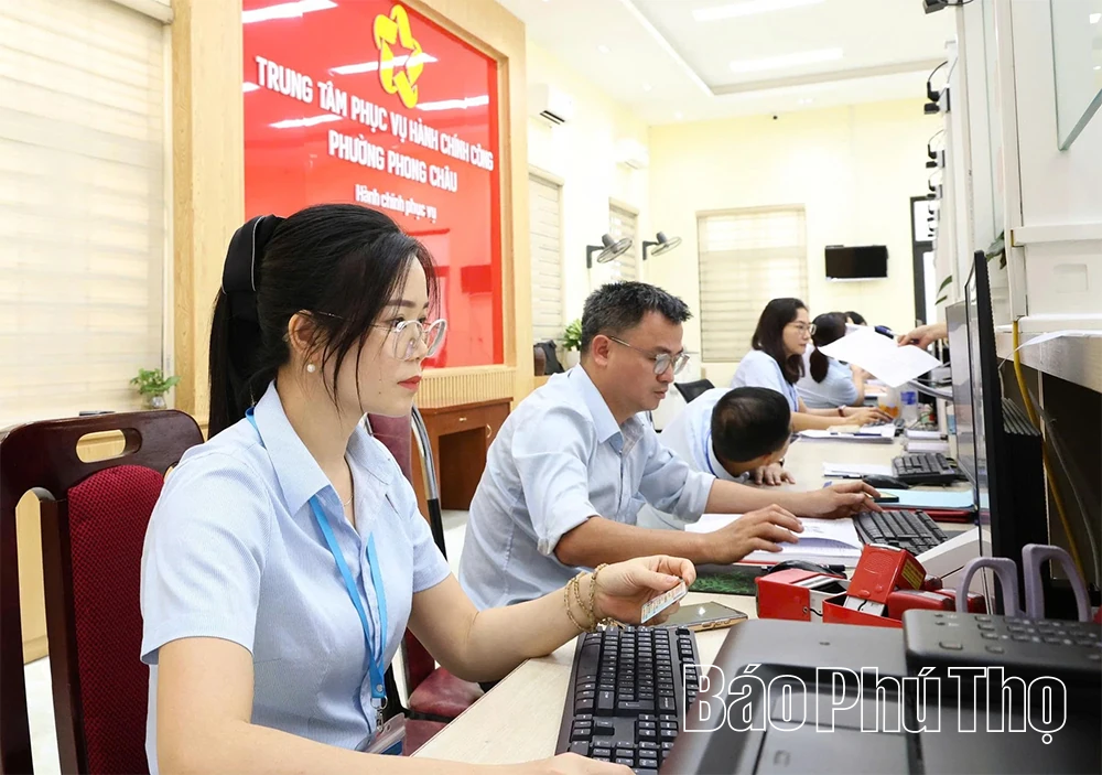Điều động hơn 1.000 cán bộ về cơ sở sau sắp xếp
