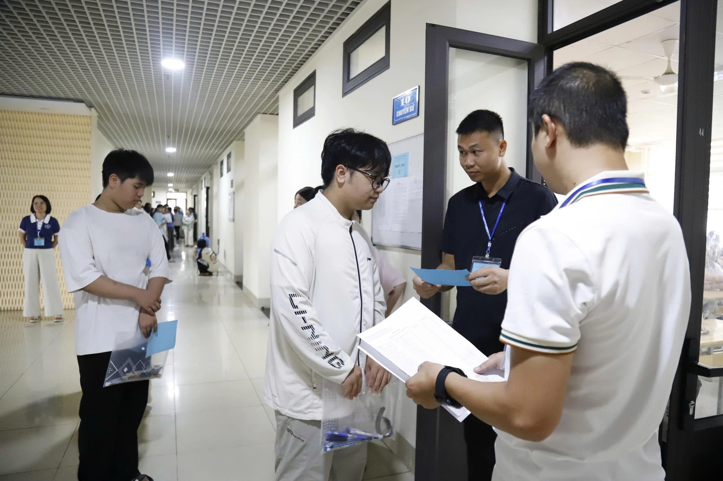 Thi vào lớp 10 các trường THPT chuyên: 3.759 thí sinh hoàn thành bài thi, 13 thí sinh vắng thi