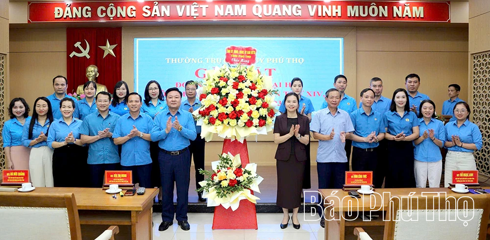 Gặp mặt Đoàn đại biểu của tỉnh dự Đại hội Công đoàn Việt Nam lần thứ XIV