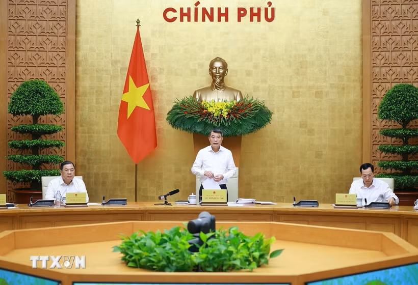 Thủ tướng Lê Minh Hưng chủ trì phiên họp Chính phủ thường kỳ tháng Năm