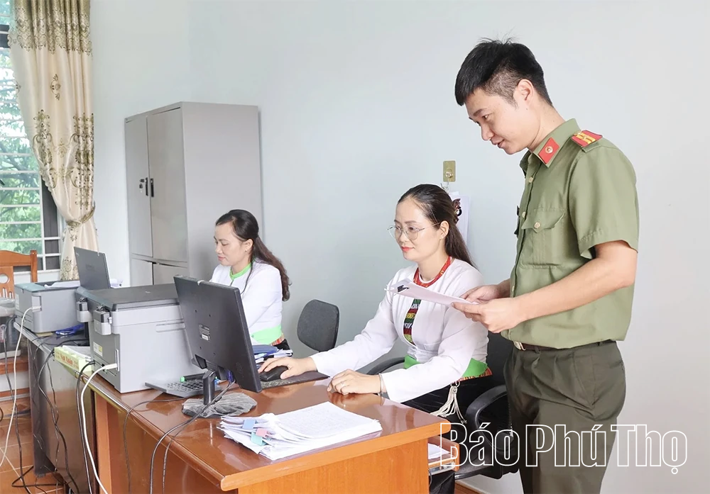 Làm chủ trận địa số