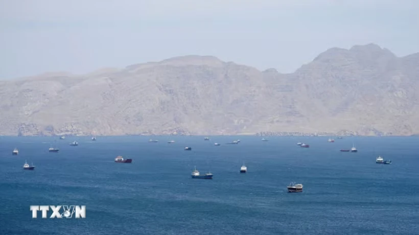 Iran tạo điều kiện cho tàu Nhật Bản đi qua Eo biển Hormuz