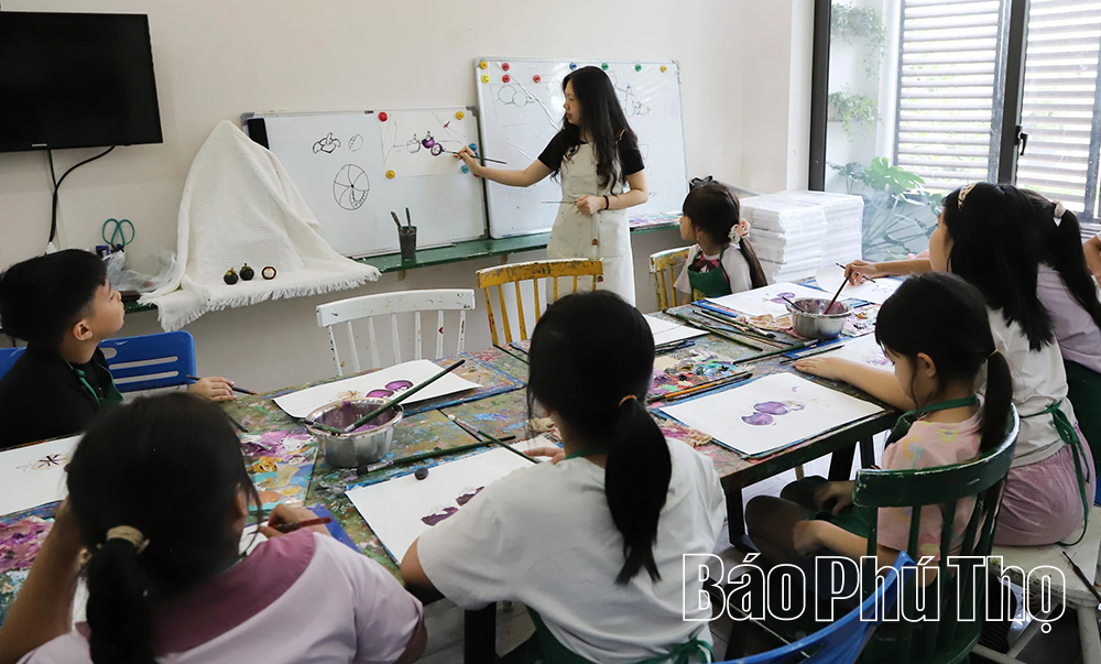 Lớp vẽ Summer - Nơi tâm hồn “bật” sắc màu