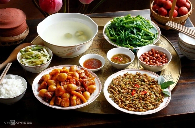 Chế độ ăn 5 đủ, 3 giảm giúp người trung niên kéo dài tuổi thọ