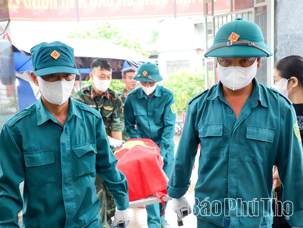 Lấy mẫu ADN 24 mộ liệt sĩ chưa xác định danh tính tại Nghĩa trang liệt sĩ Thái Bình