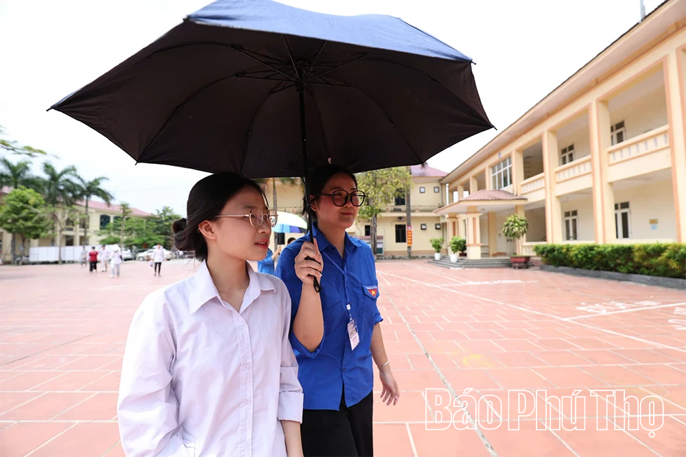 Điểm thi THPT Thanh Ba: Tự tin vượt vũ môn