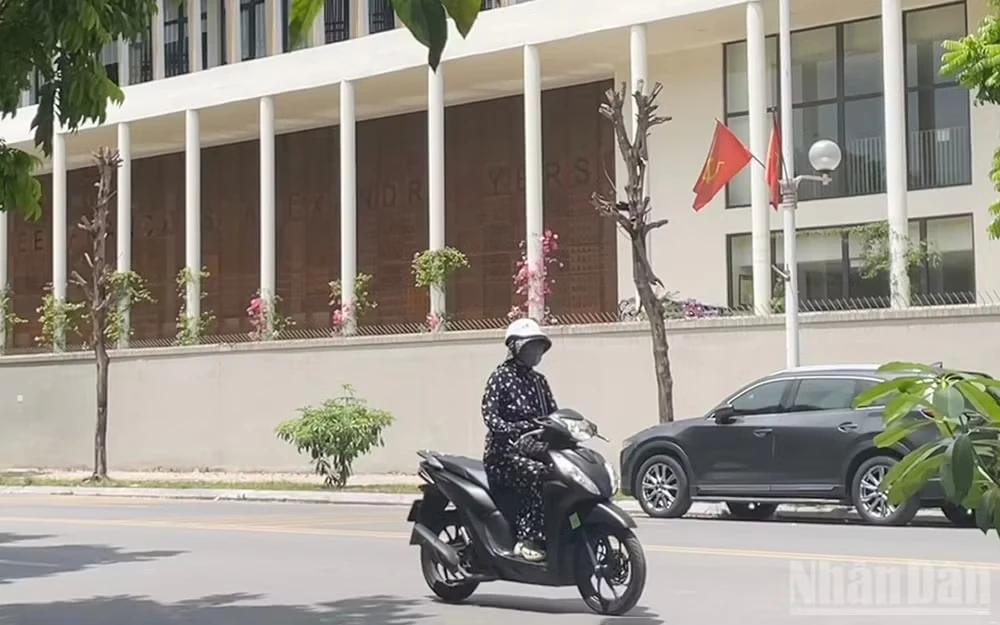 Thời tiết ngày 13/6: Bắc Bộ, Trung Bộ ngày nắng nóng, chiều tối và đêm có mưa rào