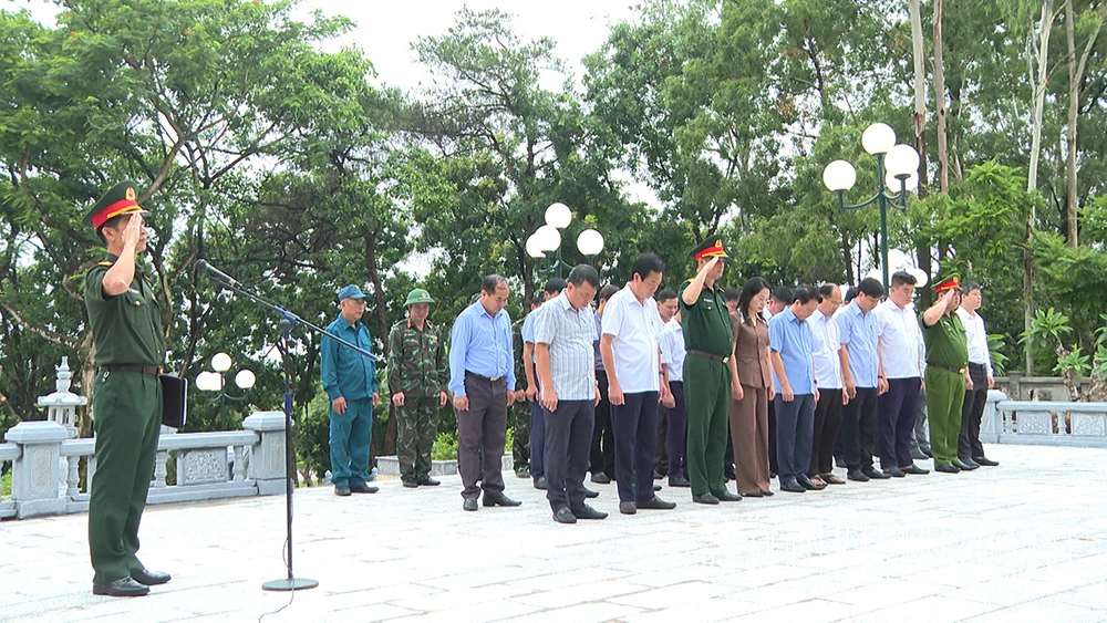 Lấy mẫu hài cốt liệt sĩ tại các nghĩa trang liệt sĩ
