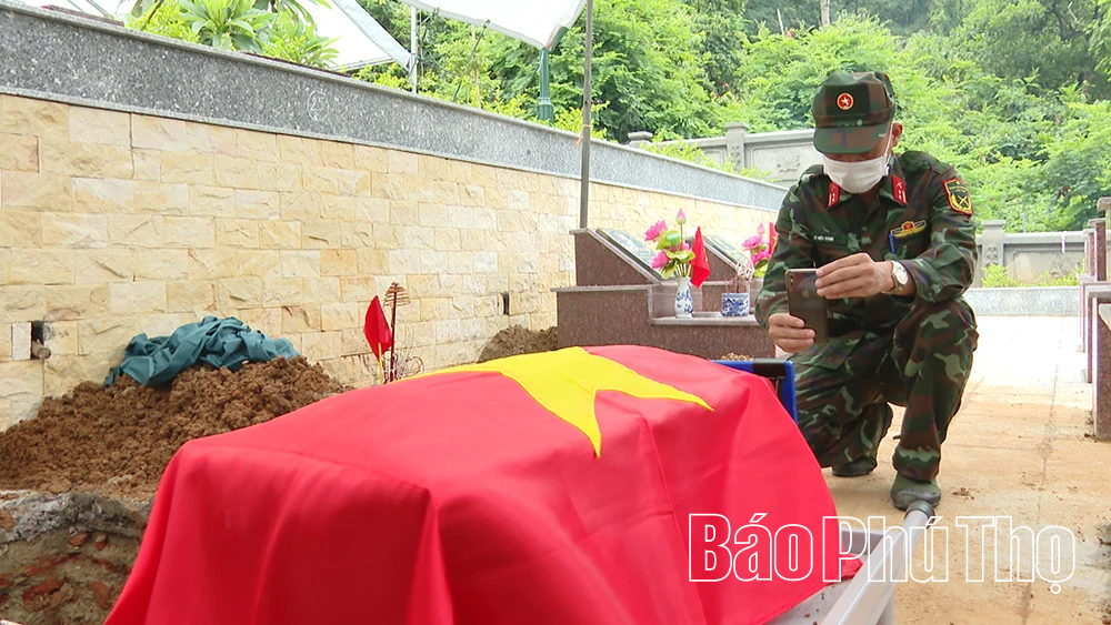 Lấy mẫu hài cốt liệt sĩ tại các nghĩa trang liệt sĩ