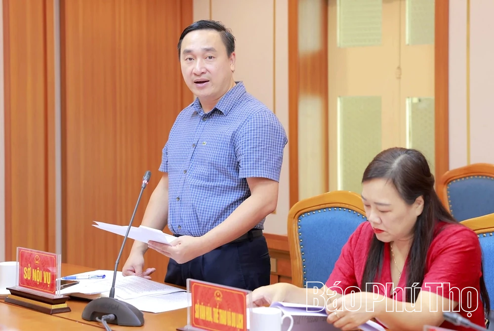 Nghiên cứu phương án sắp xếp thôn, tổ dân phố với quy mô phù hợp, đáp ứng yêu cầu phát triển lâu dài