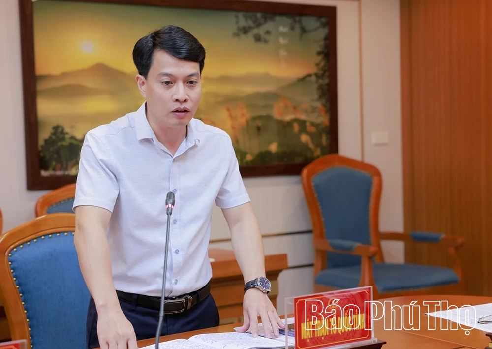 Nghiên cứu phương án sắp xếp thôn, tổ dân phố với quy mô phù hợp, đáp ứng yêu cầu phát triển lâu dài
