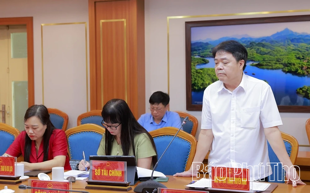Nghiên cứu phương án sắp xếp thôn, tổ dân phố với quy mô phù hợp, đáp ứng yêu cầu phát triển lâu dài
