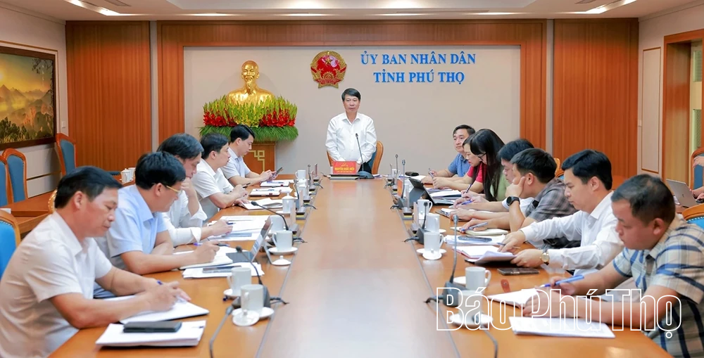Nghiên cứu phương án sắp xếp thôn, tổ dân phố với quy mô phù hợp, đáp ứng yêu cầu phát triển lâu dài