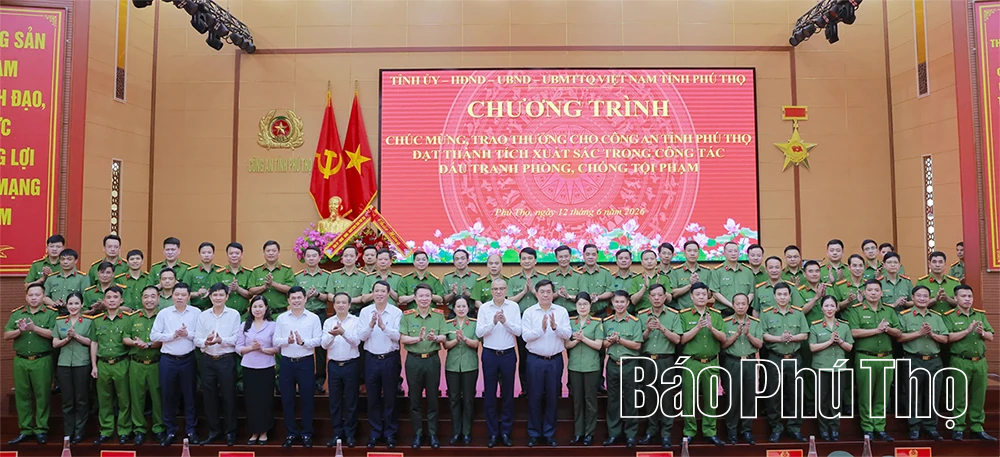 “Lá chắn thép” giữ bình yên cuộc sống Nhân dân