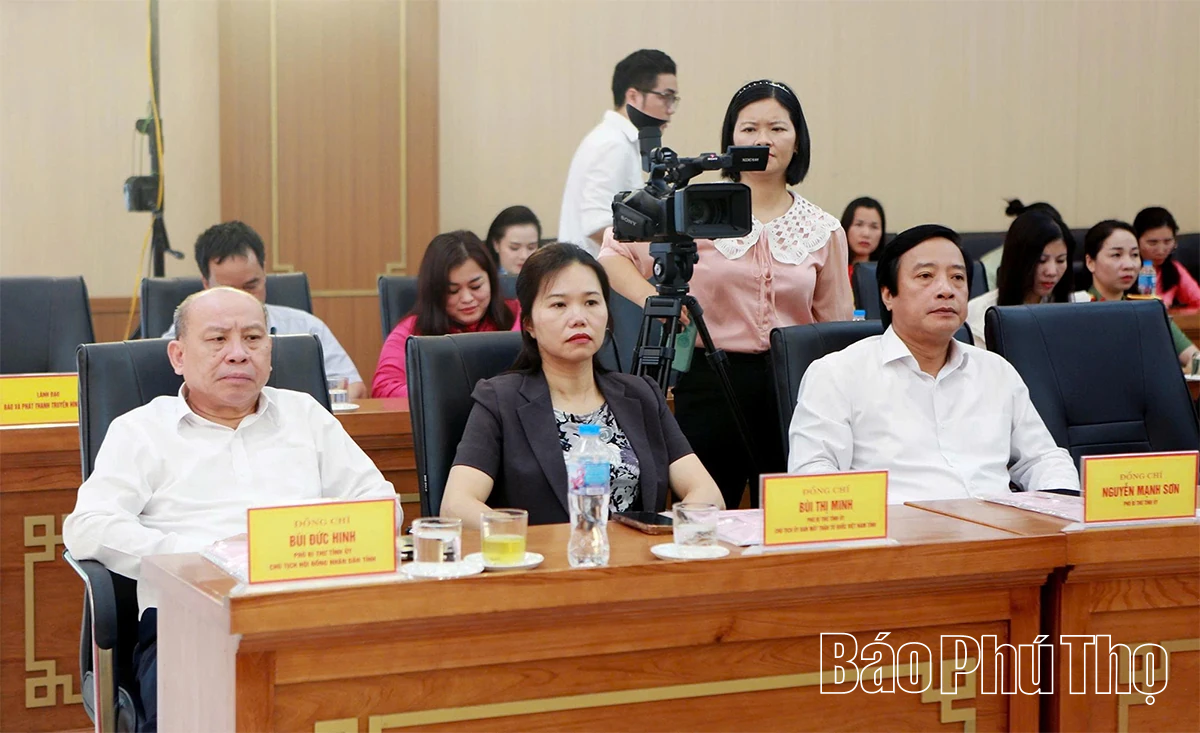 “Tâm sáng, lòng trong, bút sắc” đồng hành cùng khát vọng bứt phá của quê hương Đất Tổ