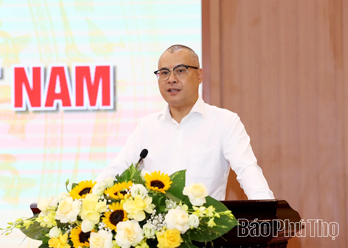 “Tâm sáng, lòng trong, bút sắc” đồng hành cùng khát vọng bứt phá của quê hương Đất Tổ