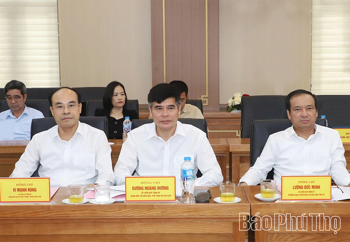 “Tâm sáng, lòng trong, bút sắc” đồng hành cùng khát vọng bứt phá của quê hương Đất Tổ