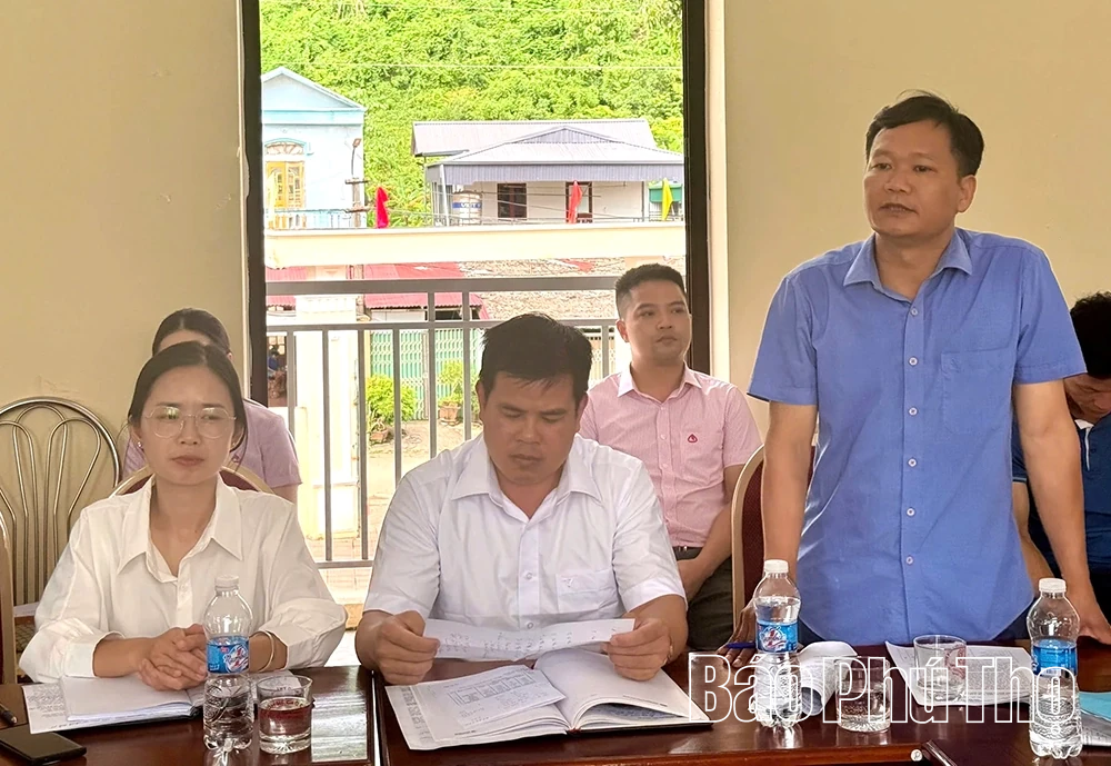 Ngân hàng Chính sách xã hội tỉnh tham quan, học tập kinh nghiệm tại các điểm giao dịch xã Quy Đức