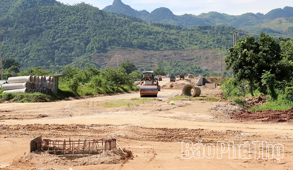 Gỡ nút thắt giải phóng mặt bằng: Không thể để 200 mét cản bước cả dự án
