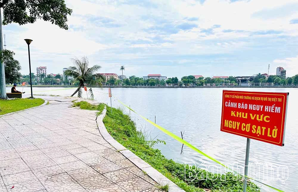 Cần khẩn trương xử lý các điểm sạt lở tại Công viên Văn Lang