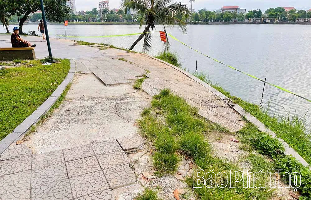 Cần khẩn trương xử lý các điểm sạt lở tại Công viên Văn Lang