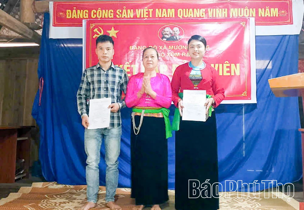 Ươm những “hạt giống đỏ” ở Mường Vang