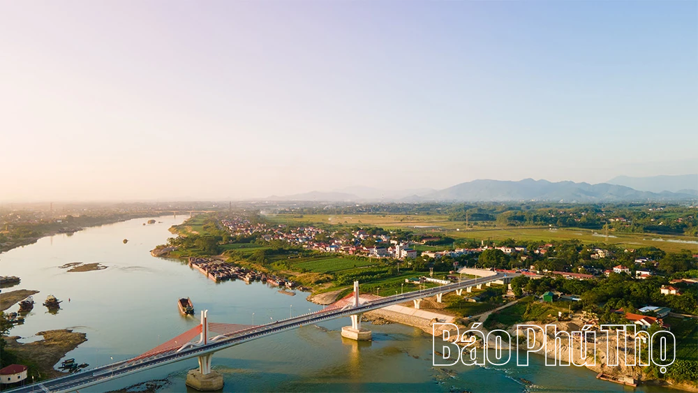 Bình yên bên dòng Lô giang