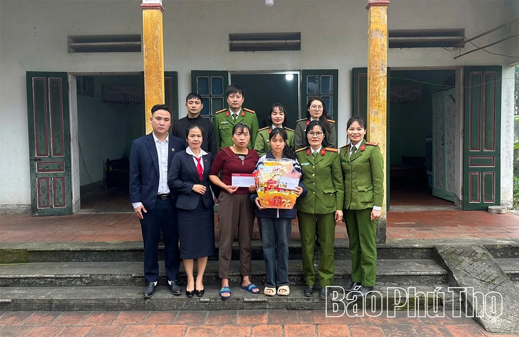 Công an xã Lập Thạch giữ vững bình yên nơi cơ sở