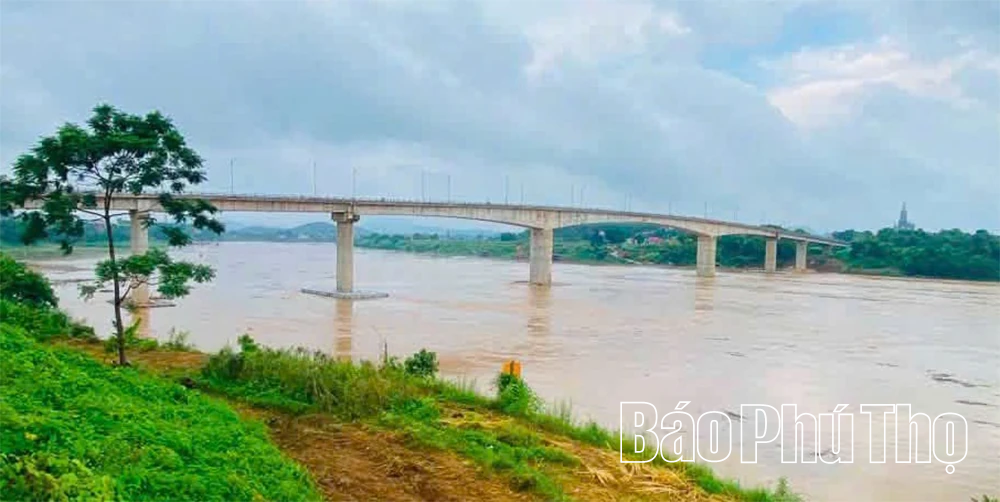 Tăng cường theo dõi, dự báo, cảnh báo thiên tai
