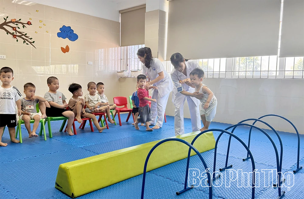 Phát hiện sớm - mở ra cơ hội hòa nhập cho trẻ tự kỷ