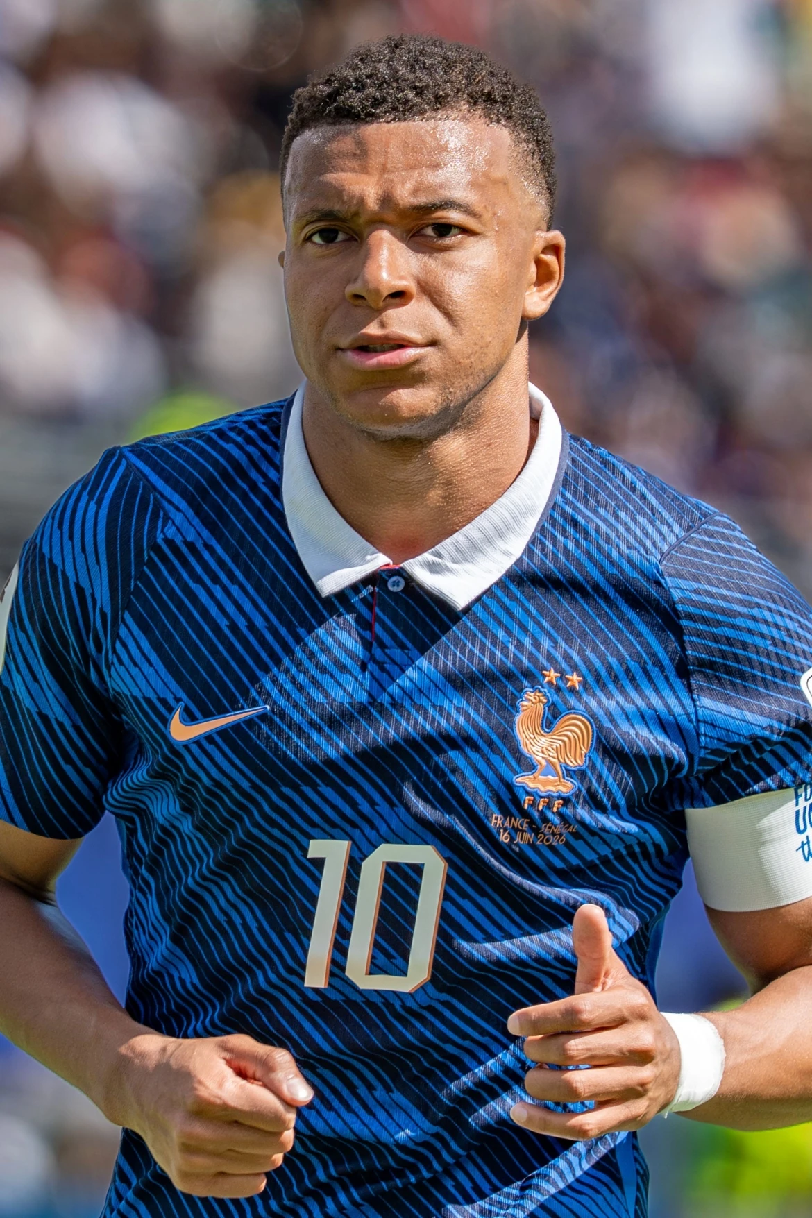 Yêu hay ghét, Kylian Mbappé vẫn là biểu tượng văn hóa mới
