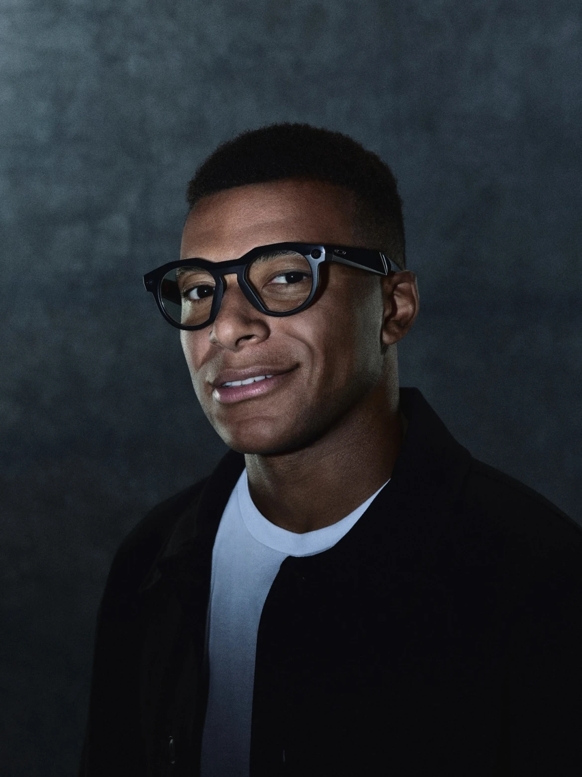 Yêu hay ghét, Kylian Mbappé vẫn là biểu tượng văn hóa mới