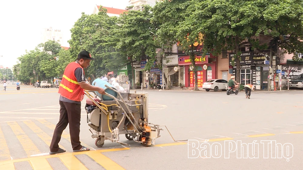 Bổ sung hệ thống vạch kẻ đường tại nhiều tuyến giao thông