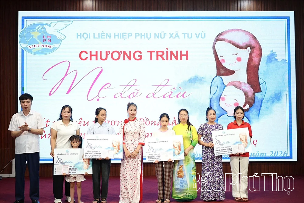 Mẹ đỡ đầu ở Tu Vũ