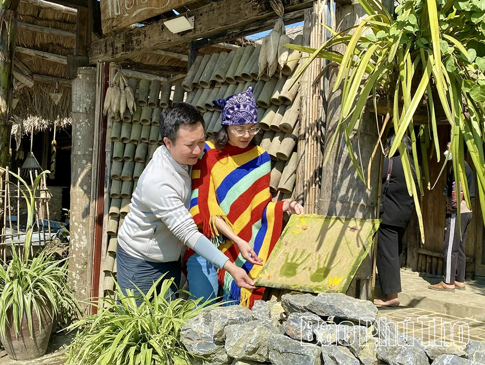 Độc đáo nghề làm giấy dó