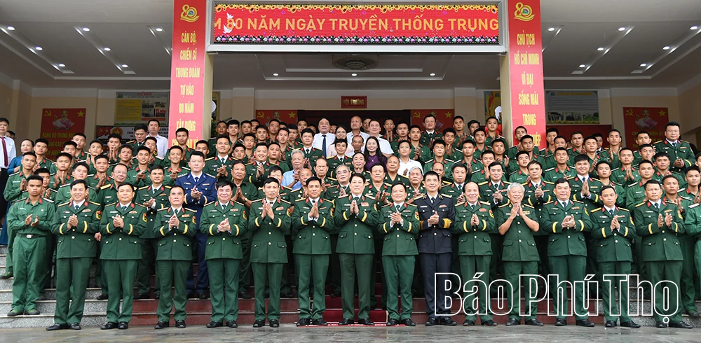 Trung đoàn 98 kỷ niệm 80 năm Ngày thành lập, đón nhận Huân chương Bảo vệ Tổ quốc hạng Nhì