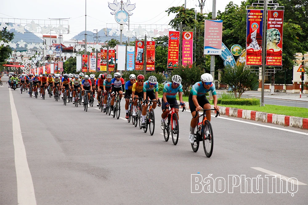 Bế mạc Giải Vô địch xe đạp đường trường và địa hình trẻ quốc gia lần thứ 31