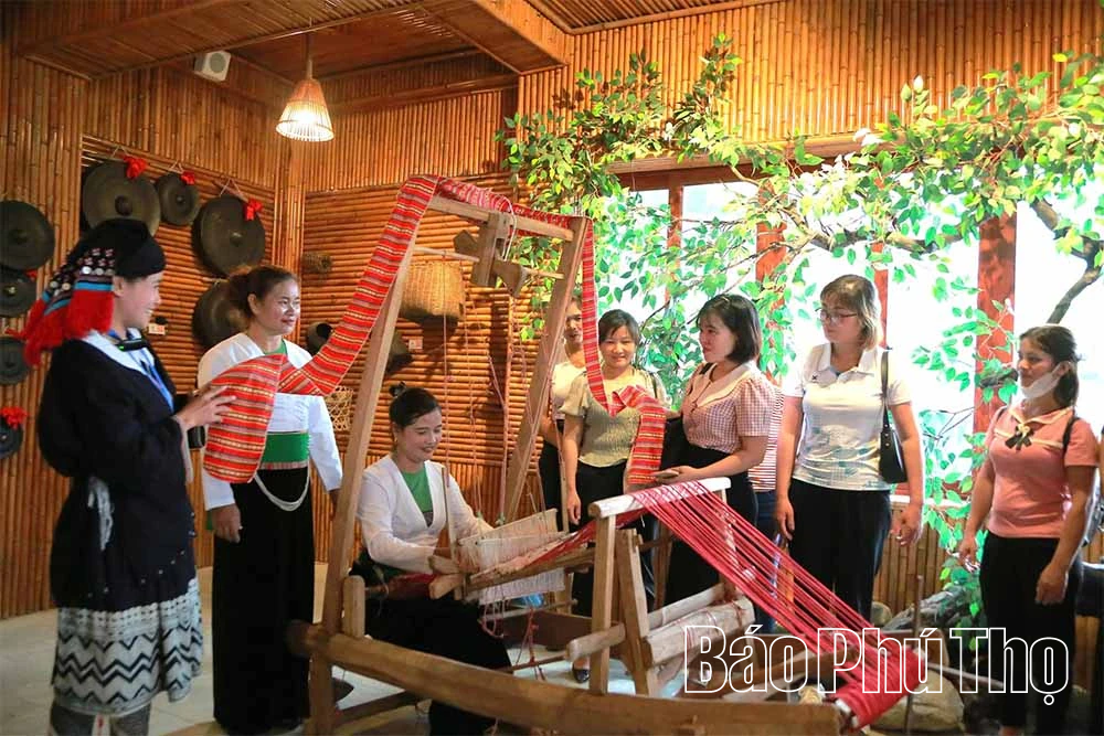 Tiếng thoi khắc khoải giữa đại ngàn