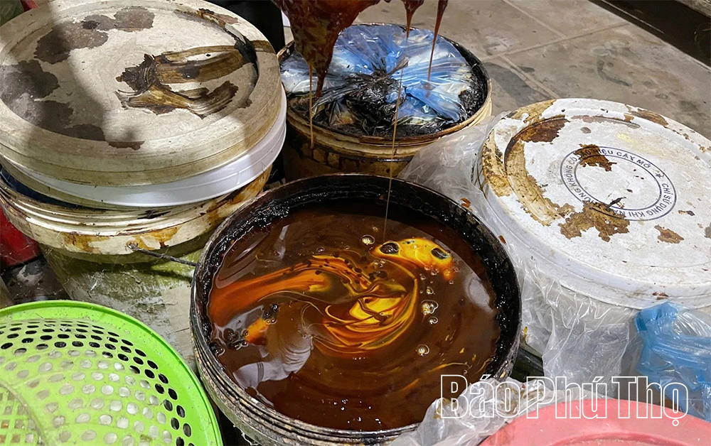 Về vùng đất phụ nữ “ăn với chồng nửa bữa...”