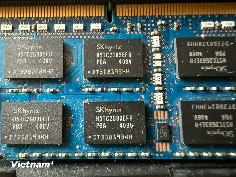 Samsung, SK Hynix ký thỏa thuận cung cấp chip trị giá 950 tỷ USD với Mỹ